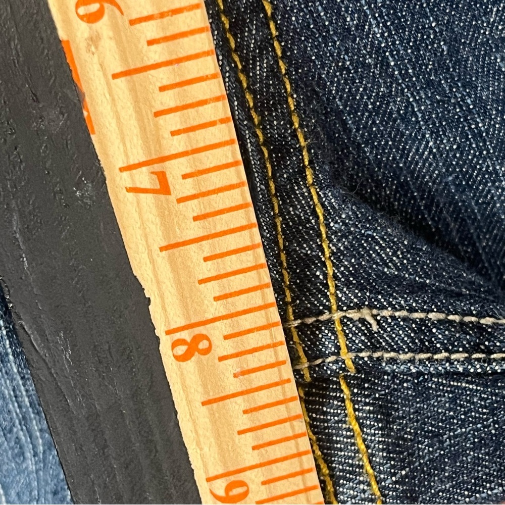 Dereon Straight Jeans women’s color blue. Size. 9/10 - Picture 12 of 14
